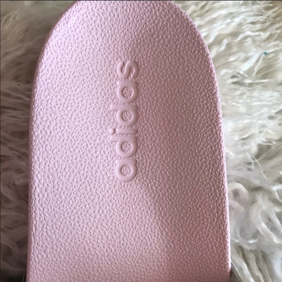 NWT Adidas Adilette Shower Slides - Picture 6 of 6